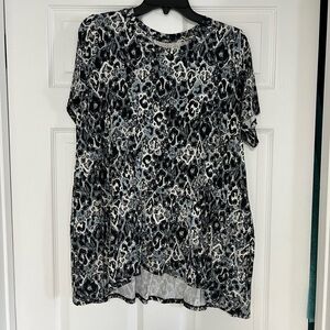 LOGO by Lori Goldstein Monochrome Patterned Top